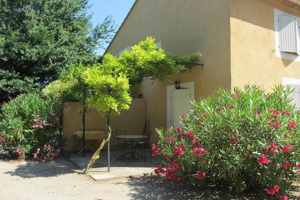 Le Mas De Trevouse Saint-Saturnin-lès-Avignon 0*,
